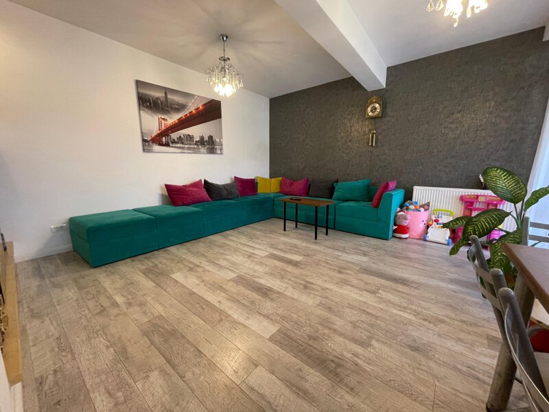 Sector 5 Casa din 2019 cu 4 camere - Scoala 148