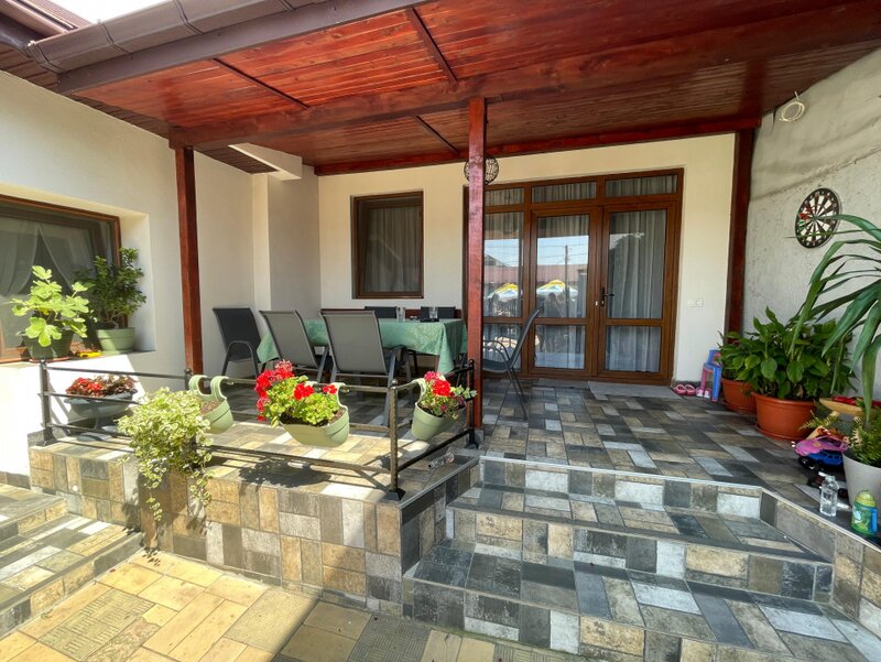 Sector 5 Casa din 2019 cu 4 camere - Scoala 148